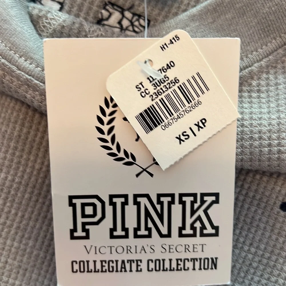 NWT VS PINK Michigan Top